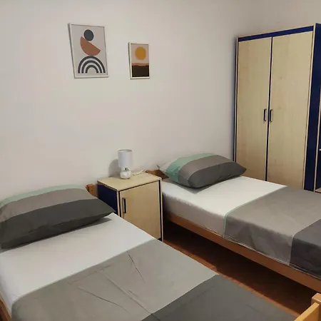 Cengo Apartmán Kaštela