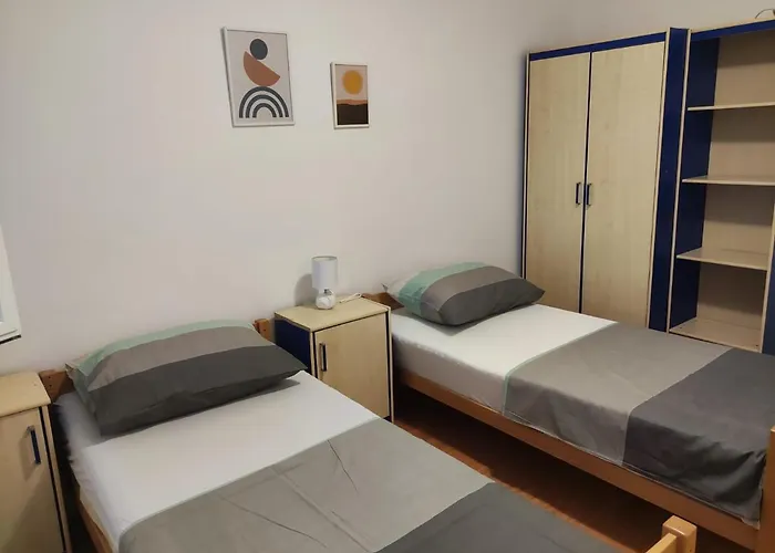 Cengo Lejlighed Kaštela